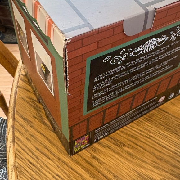 Friends TV Series Polly Pocket - Picture 3 of 3